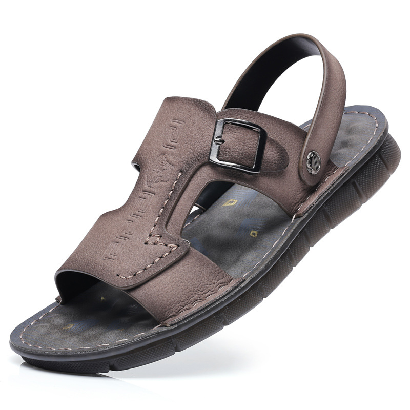 Sandalias de nuevo estilo para hombre Zapatos de playa para hombre al aire libre de suela blanda casual de cuero Sandalias para hombre Zapatillas de exterior antideslizantes