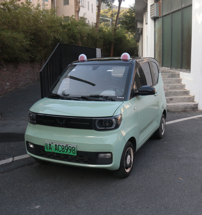 Car Roof Decorative Lights, Cute Cartoon Cat Ear Decorations, Solar-Powered Rechargeable Lights, Car Exterior Ornaments Modification