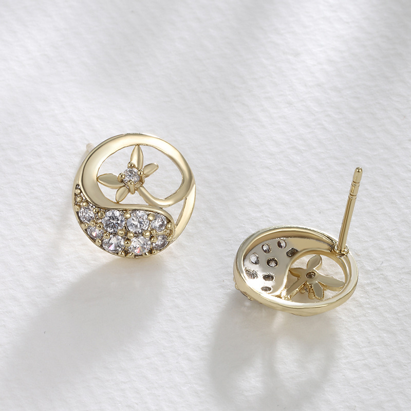 Pendientes de Estilo Japonés y Coreano de Xuping, Pendientes de Botón Redondos con Circonita, Estilo Único para Mujer, Sensación de Lujo Ligero y Alta Gama.