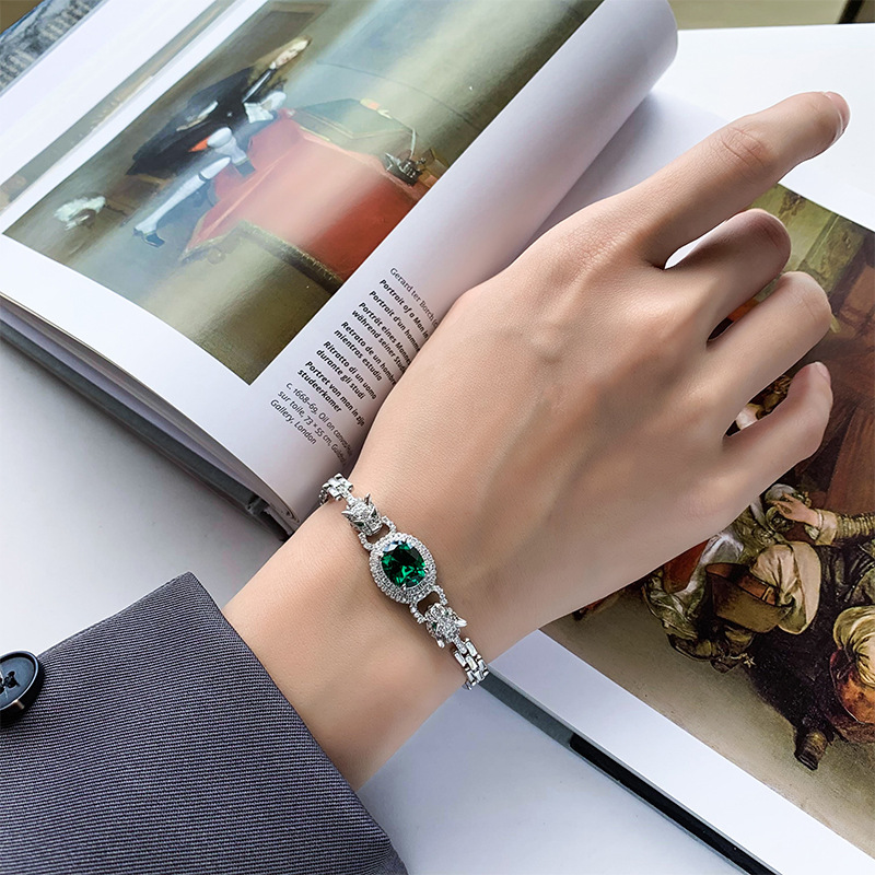 Nueva joyería Zhuang Shengsheng, imitación retro europea y americana, corindón, leopardo, pulsera retro, joyería, piedra principal femenina 8*10