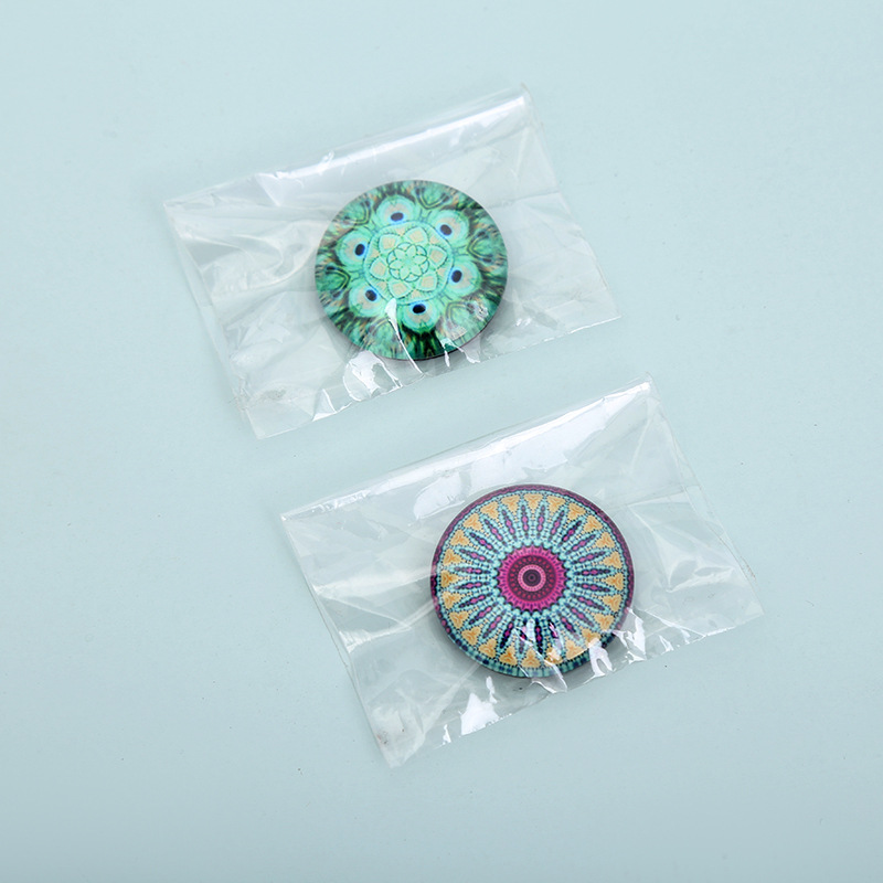 11g Weight Synthetic Resin Material Geometric Pattern Fashion Style Fashion Creative Mandala Crystal Glass Multi-style Refridgerator Magnets Wholesale 无