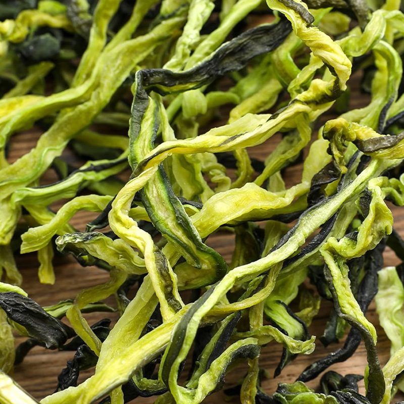 メーカーは脱水キュウリの野菜を提供しています。|undefined