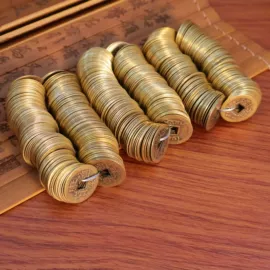 金属工艺品;钥匙扣及钥匙扣配件;钥匙扣