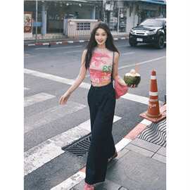 美式辣妹时尚印花无袖吊带背心女夏季设计感别致收腰短款露脐上衣