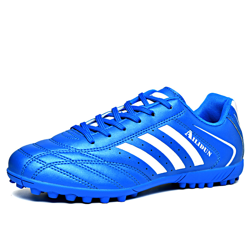 24 zapatos de fútbol para hombres de otoño bajo clavos estudiantes niños niños entrenamiento profesional zapatos de fútbol transfronterizos Amazon