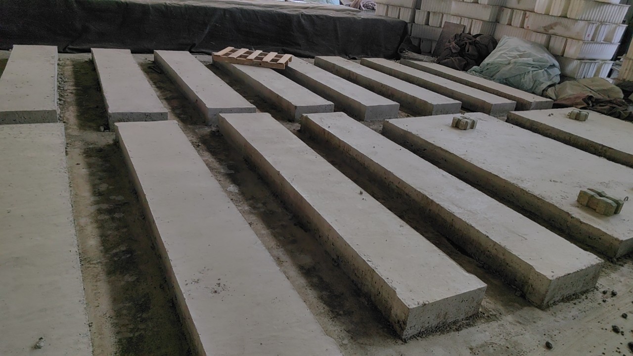 供应青州水泥盖板混凝土路沿石 雨水篦子光伏墩 货到付款