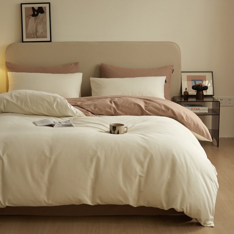 High-end Brushed Cotton Four-piece Bedding Set With Duvet Cover_voghion.com