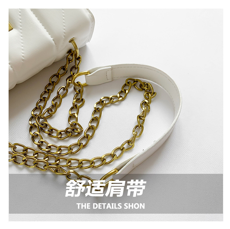 A stylish commuter diamond-patterned lock buckle small square bag, a versatile commuter single-shoulder bag, a new 2024 model, a women's crossbody bag Item Picture