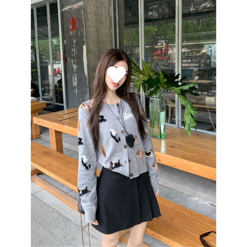 Design sense fashionable cute dog floral contrasting color long sleeve knit sweater for women loose matchy-matchy top trendy