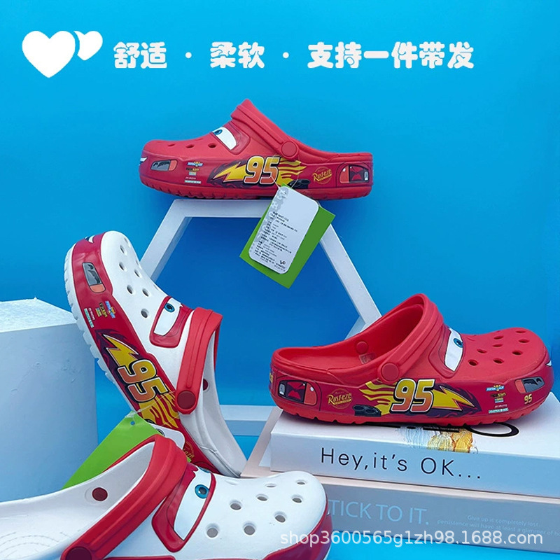 Mcqueen 95 Cars Co-Branded Cross Croc Shoes Men's Cool Cartoon Outdoor Anti-Slip Beach Shoes