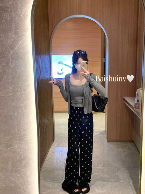 白水女【丝丝冰凉开衫~】灰色防晒针织开衫女小众设计感长袖上衣|undefined