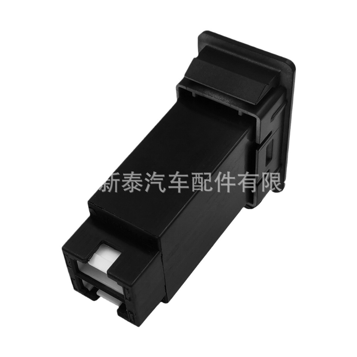 Cargador rápido para coche USB+Tipo-C QC3.0, adecuado para Nissan Y60 Y61 Paladin 2010 image 6