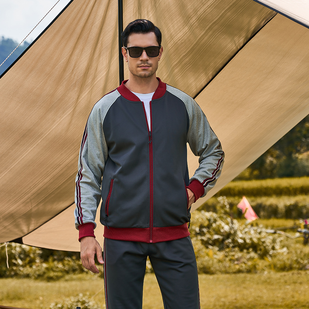 Herrenbekleidung Freizeitanzug Herren Retro Campus Style Casual Sports Zweiteiliger Cartoon-Abzeichen-Strickjacke-Sportanzug_voghion.com