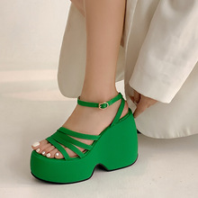 厚底露趾高跟凉鞋女2023夏季新款女鞋欧美外贸坡跟一字带扣坡跟鞋