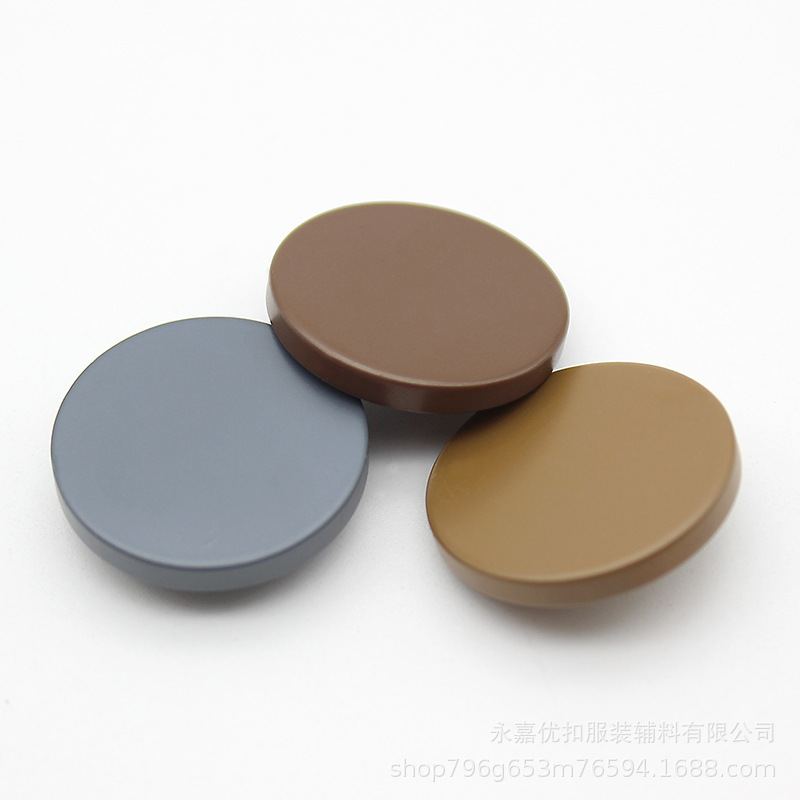 Plana pintada redonda de alta pierna botón abrigo resina rompevientos abrigo botón traje hebilla gemelos en stock al por mayor