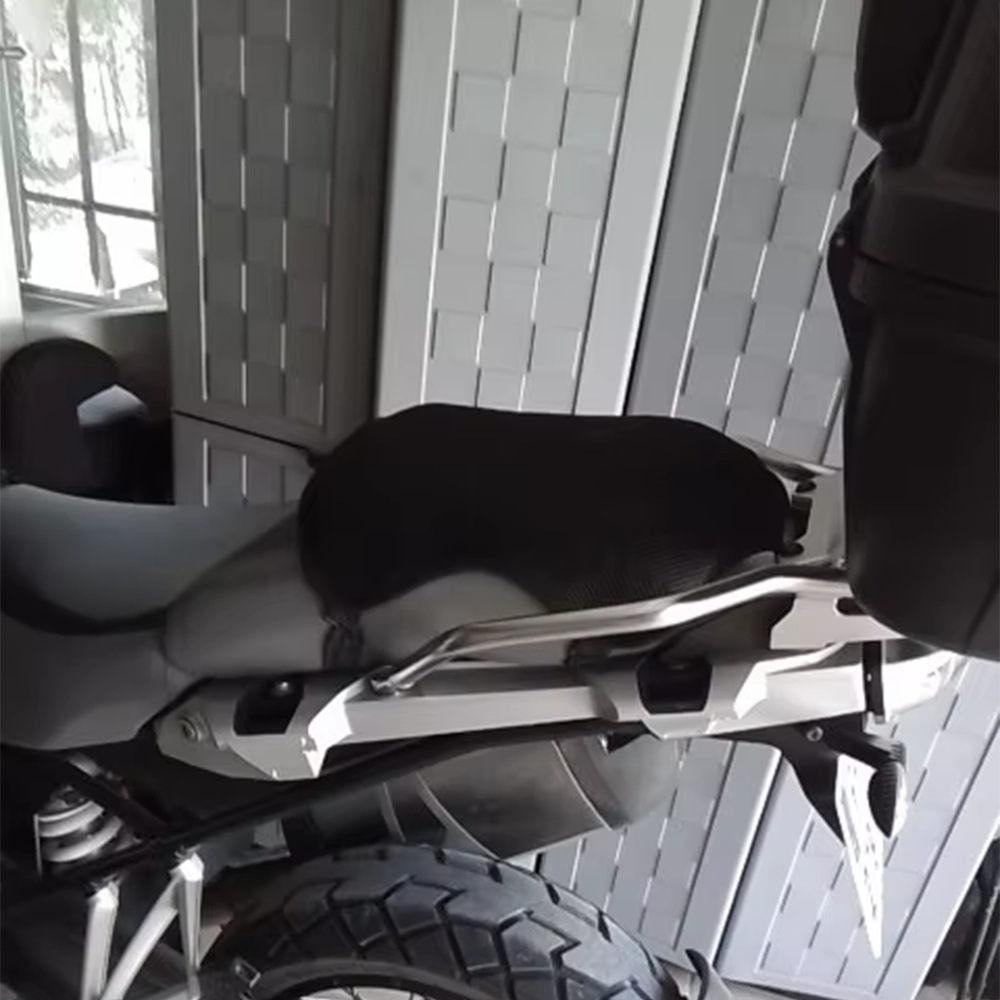 Gel motorcycle cushion moisture insulation breathable electric car cushion four seasons universal locomotive accessories