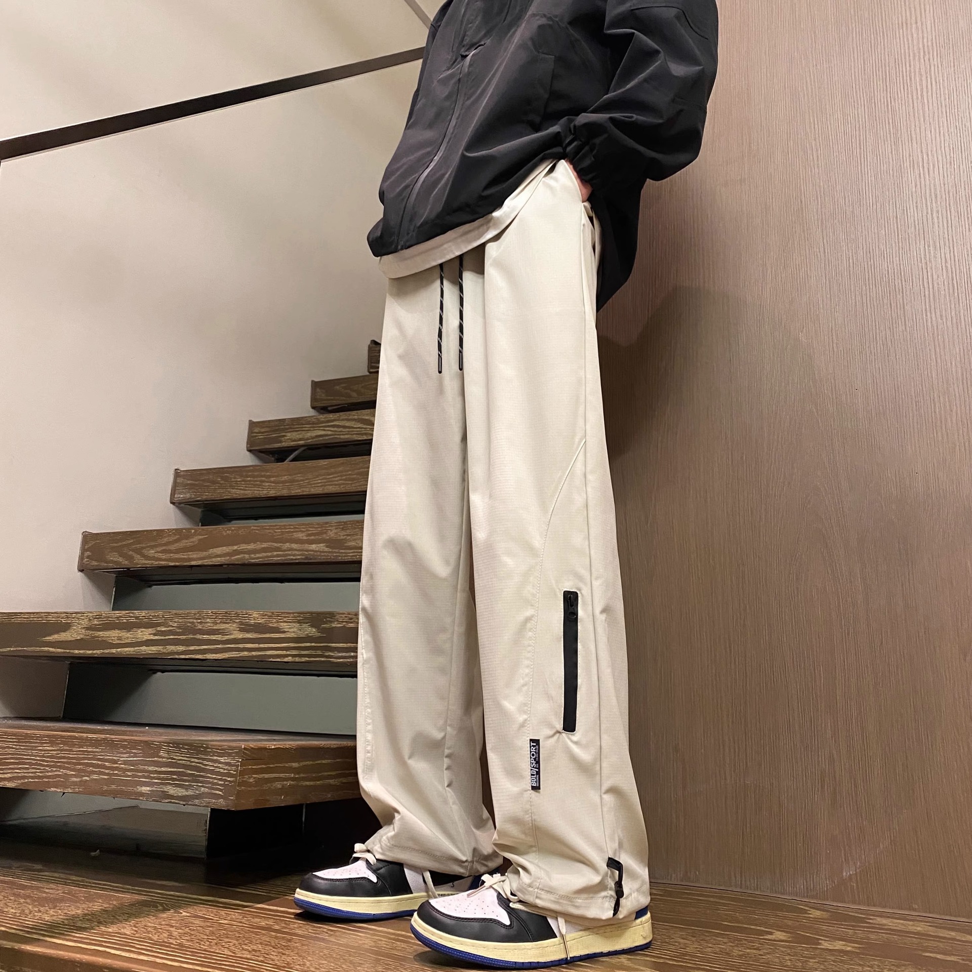 杏色 / M