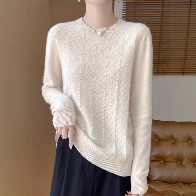High-End Ready-To-Wear Round-Neck Wool Sweater, Autumn and Winter Fashion Twist-Pattern Wool Knit Base Layer, Versatile Pullover High-End Ready-To-Wear Round-Neck Wool Sweater, Autumn and Winter Fashion Twist-Pattern Wool Knit Base Layer, Versatile Pullover