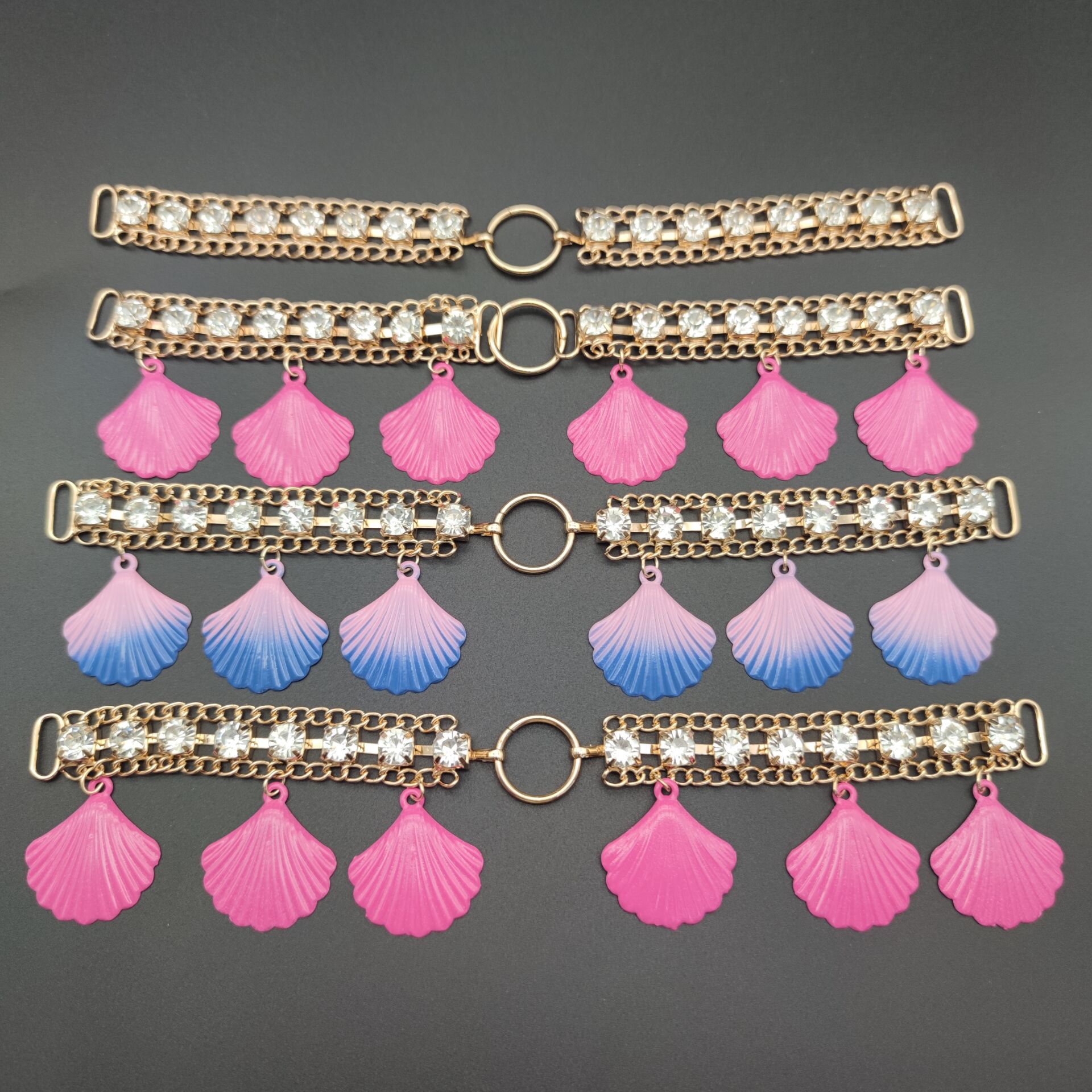 85AD1E0432F14D918226E1C2F1098F