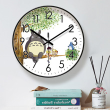 易普拉6882钟表装饰挂钟客厅创意龙猫挂墙艺术时尚静音扫秒石英钟