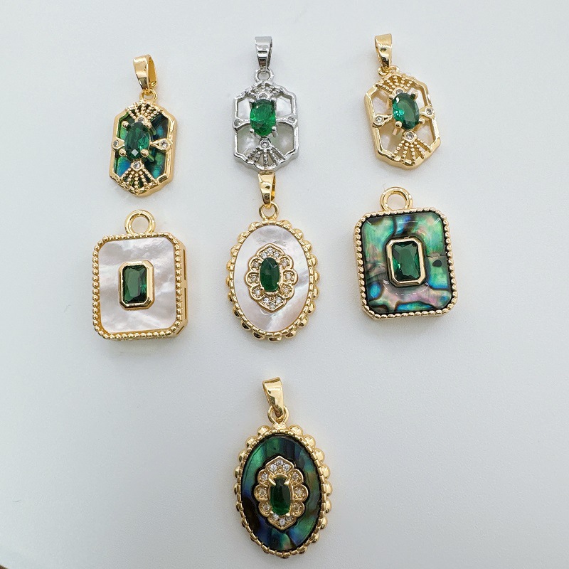 1 Piece 25mm Copper Shell Zircon 18K Gold Plated Geometric Pendant display picture 1