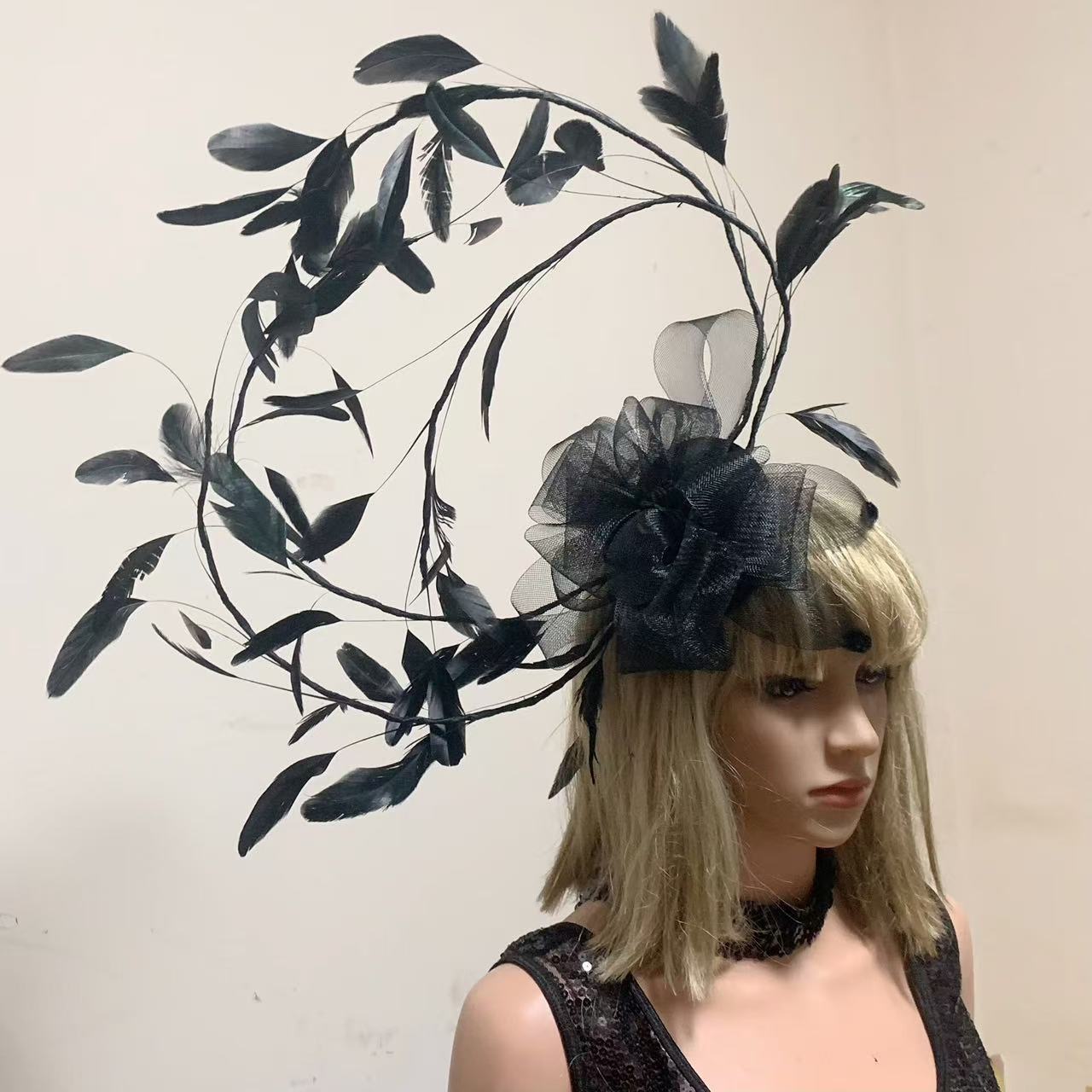 Exaggerated Creative Three-Dimensional Large Mesh Feather Head Flower Show Table Performance Style Topper Hat Hair Accessories Party Photography Headwear
