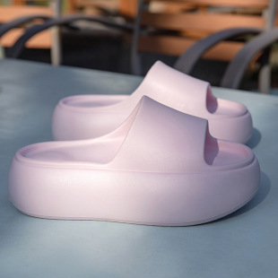 Thick-soled sandals and slippers women's summer new outdoor fashion European and American beach beach poop feeling one-word platform shoes