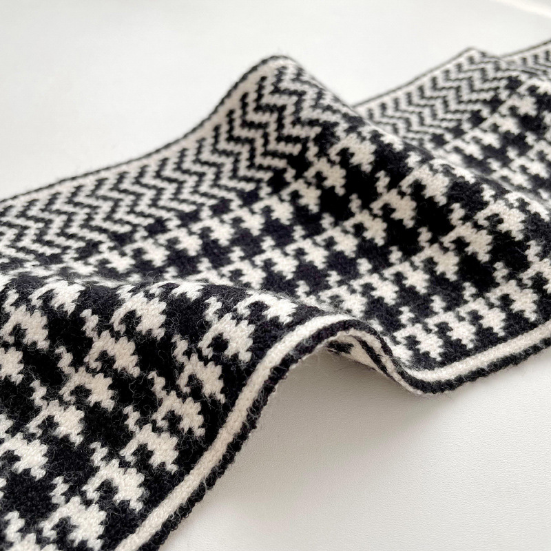 Houndstooth de punto pequeña bufanda de las mujeres de estilo coreano versátil perezoso cruz perforada cálido cuello decorativo protección bufanda pequeña bufanda