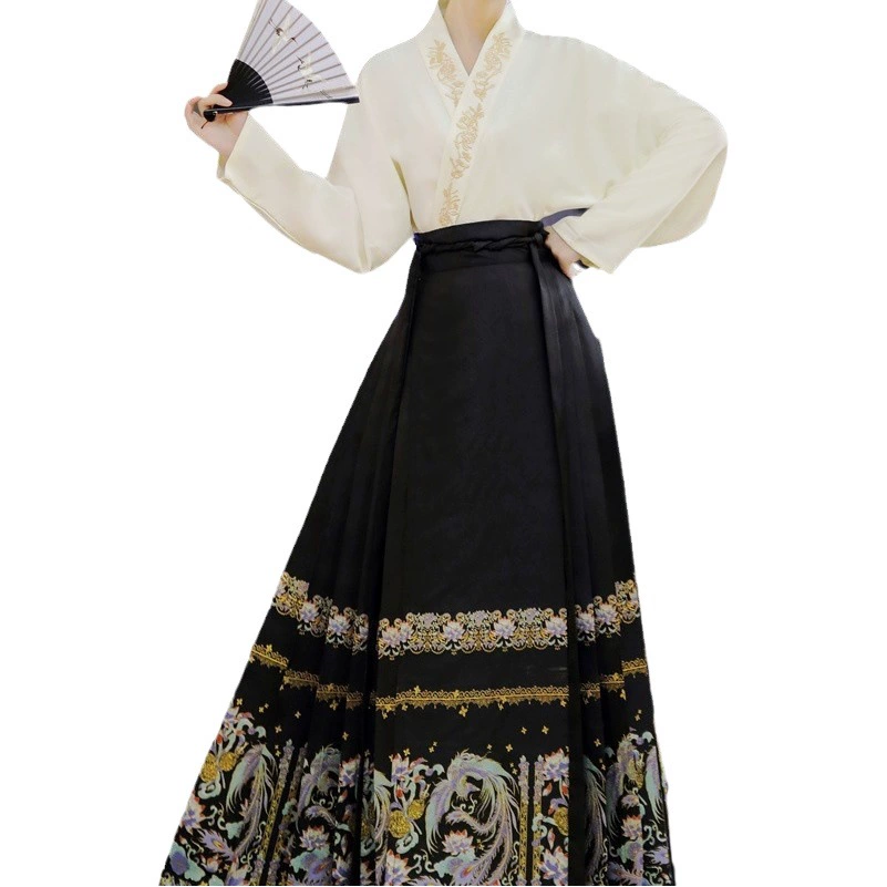 Женское платье-ханьфу в стиле династии Мин с золотой вышивкой в виде лошади, весна-осень 2024, улучшенная версия традиционной одежды для повседневной носки и традиционных нарядов.