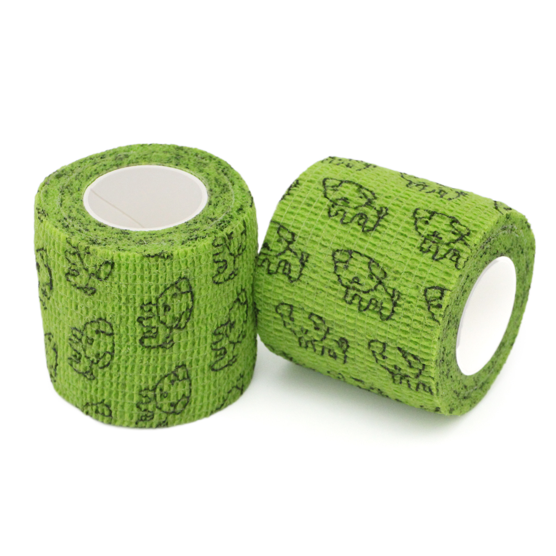 Perro de fondo verde hierba