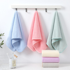 Wholesale coral velvet soft and thick plain pineapple pattern face towels that do not fade, do not shed, and absorb water, hand towels