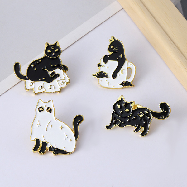 Creative cartoon cute brooch