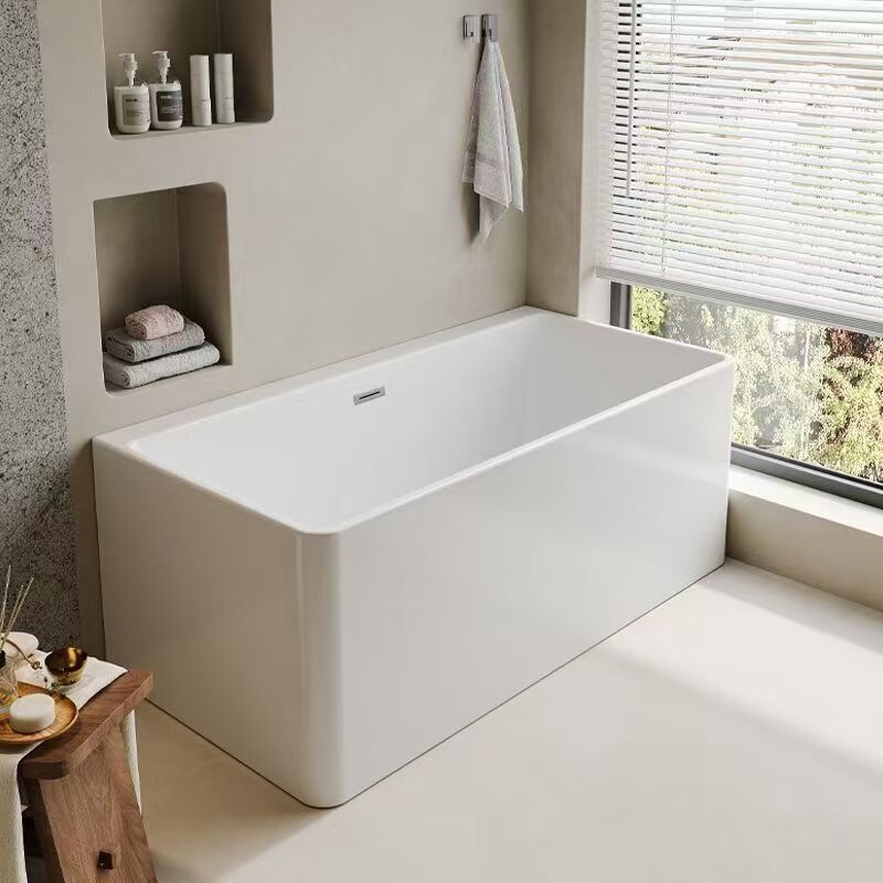 Acrylic bathtub, seamless design, suitable for home use, freestanding, ideal for small apartments and guesthouses, with excellent heat retention, rectangular shape, and deep soaking capacity