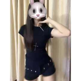 美式性感热辣风黑色牛仔裤女低腰弹力铆钉设计感a字显瘦紧身短裤
