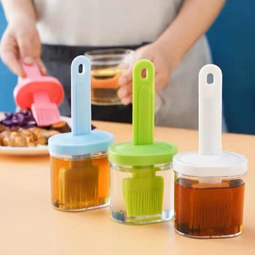 Silicone oil brush with bottle integrated oil pot brush kitchen dust-proof household high temperature resistant food grade brush sauce barbecue oil brush