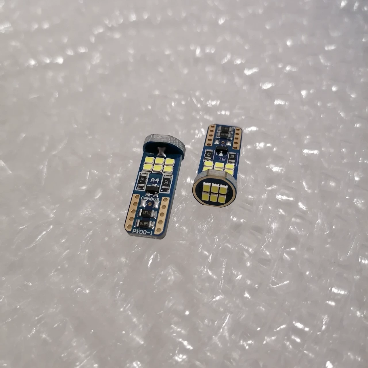 Трансграничный автомобильный светодиодный индикатор ширины T10 2016 18SMD, белый свет, лампа для чтения на крыше, модифицированный задний ящик, светильник номерного знака