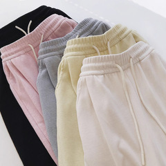フワフワのカシミヤのニットのワイドパンツ
