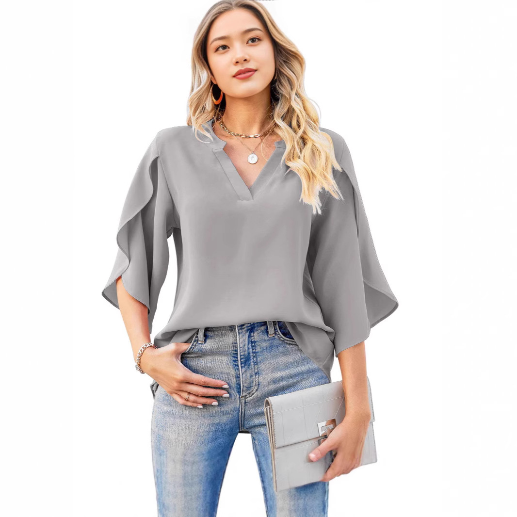 Camicia donna in chiffon con scollo a v e maniche a petalo_voghion.com