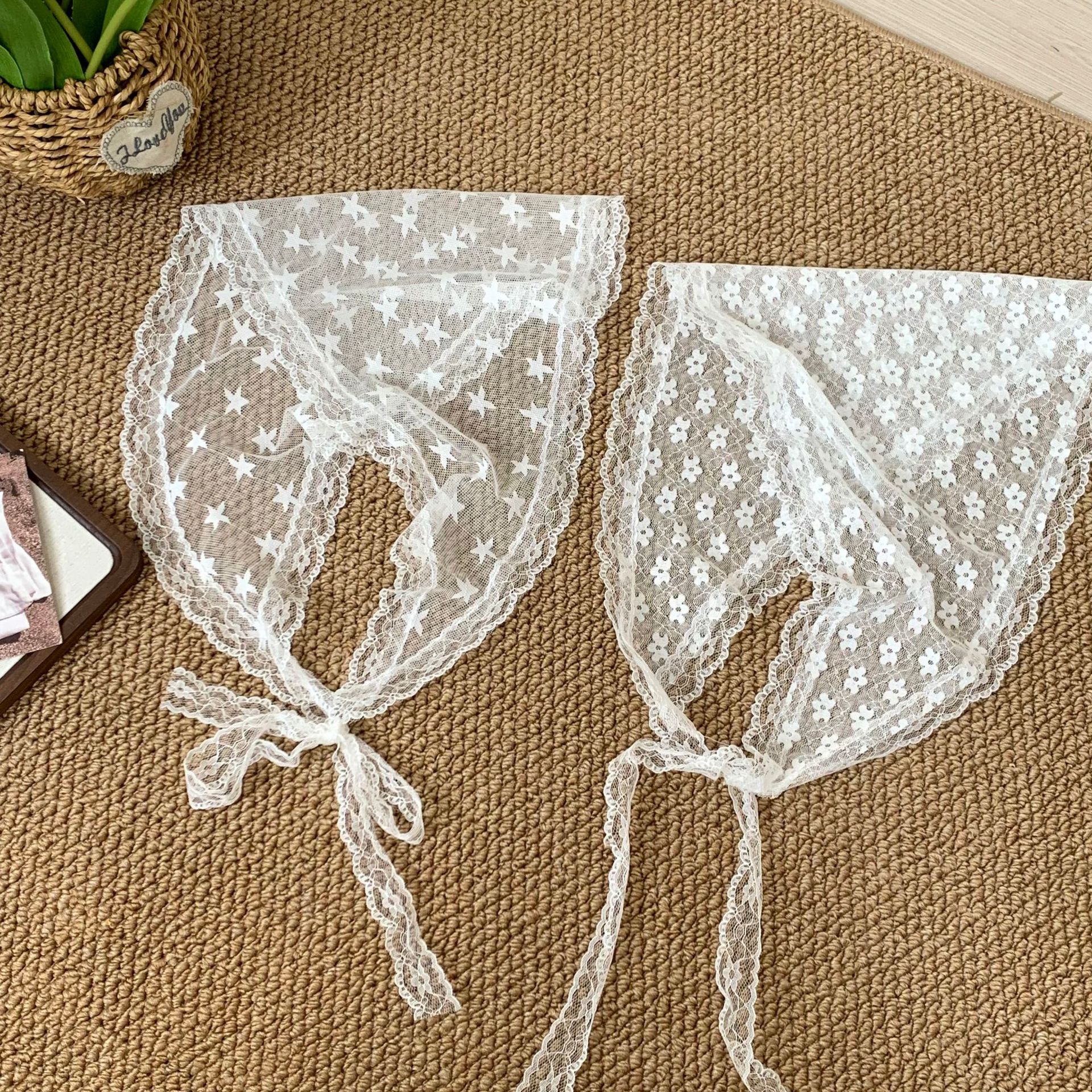 Toalla triangular de encaje para mujer, nuevo estilo de verano, protector solar, estilo fino, transpirable, bufanda de seda de moda, pañuelo en la cabeza, cinturón para el cabello, cinturón para la cintura