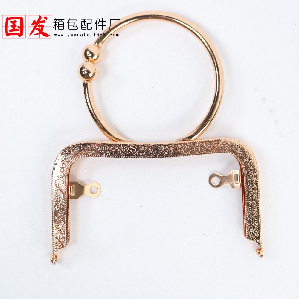 Nuevo producto: agujero de tornillo de 12.5cm cintura cóncava en relieve pulsera en forma de O oro brazalete creativo bolso de mano