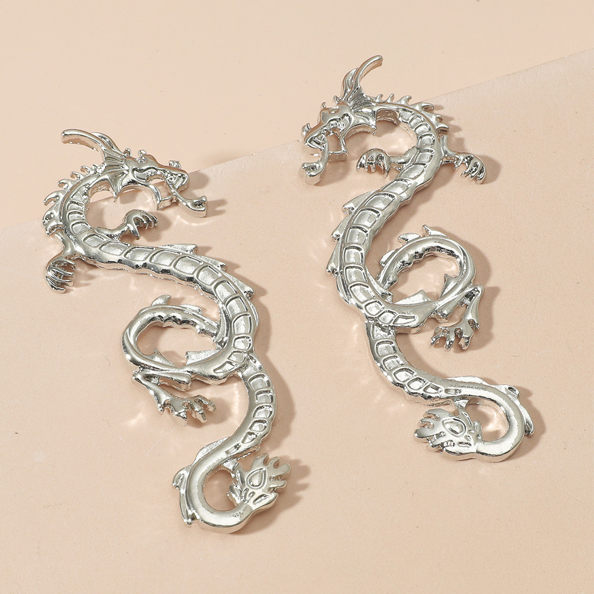 Nihaojewelry wholesale jewelry retro Chinese dragon metal geometric earrings