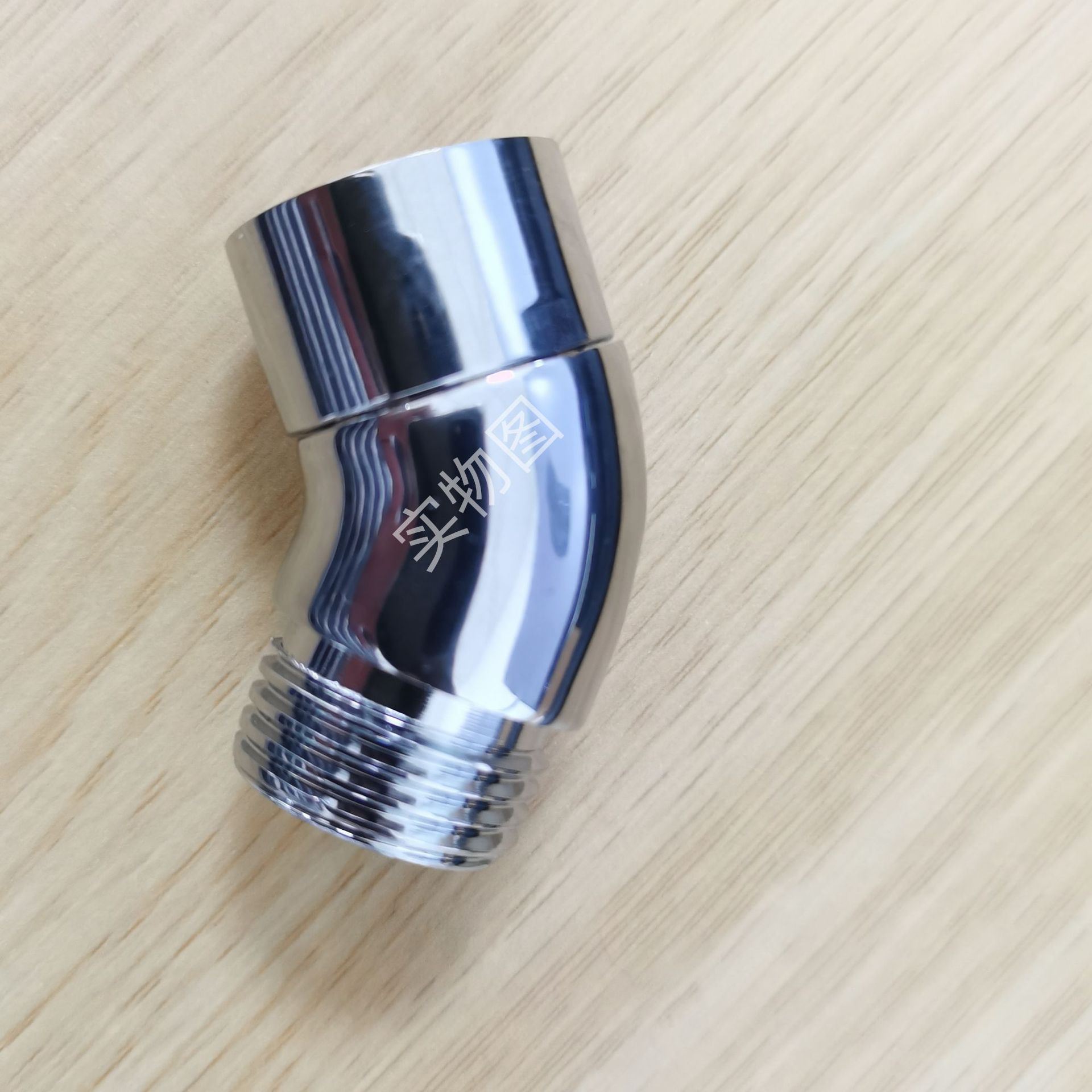 Codo de giro de 135 °