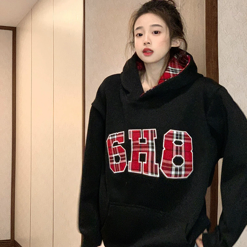 Трансграничный китайский хлопковый композитный настоящий супер-бархатный толстый толстый свитой женский осенний и зимний свободный дизайн с вышивкой с капюшоном теплый топ