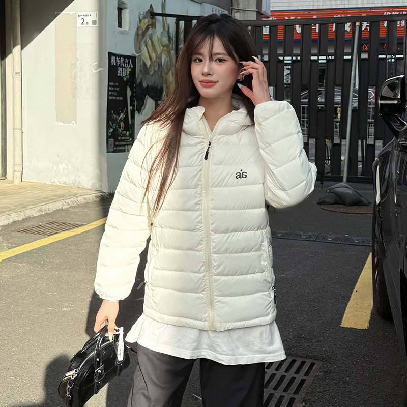 Pareja de marcas de moda costillas gruesas de algodón 2025 nuevo corto invierno blanco ligero encapuchado hombre y mujer casual image 6