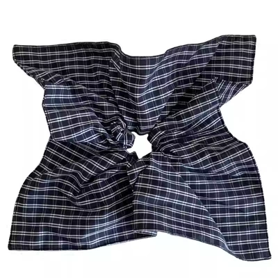American Academy Style Plaid Fabric: Saç üçün rezinlər