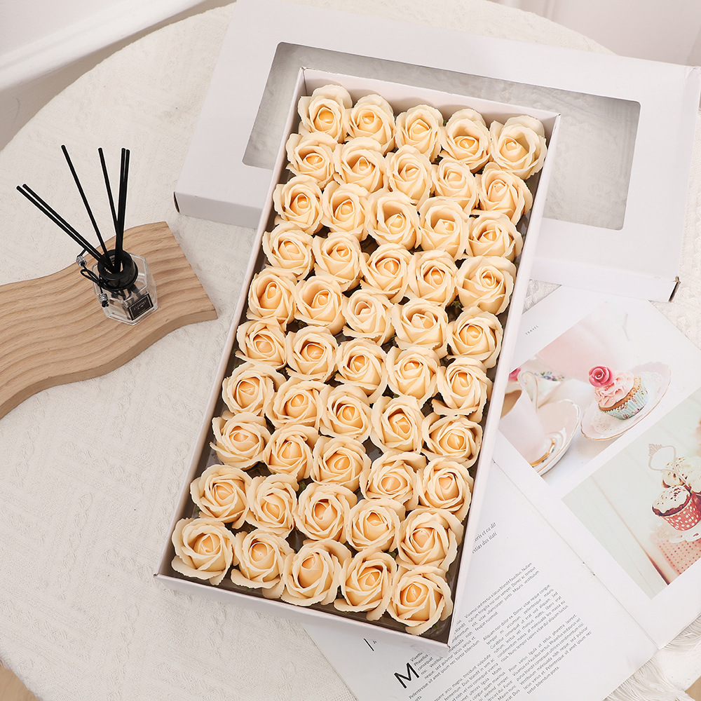 Nuevo 520 Día de San Valentín tres capas rosa flor eterna cabeza colorida jabón flor caja de regalo ramo flor tienda suministros al por mayor