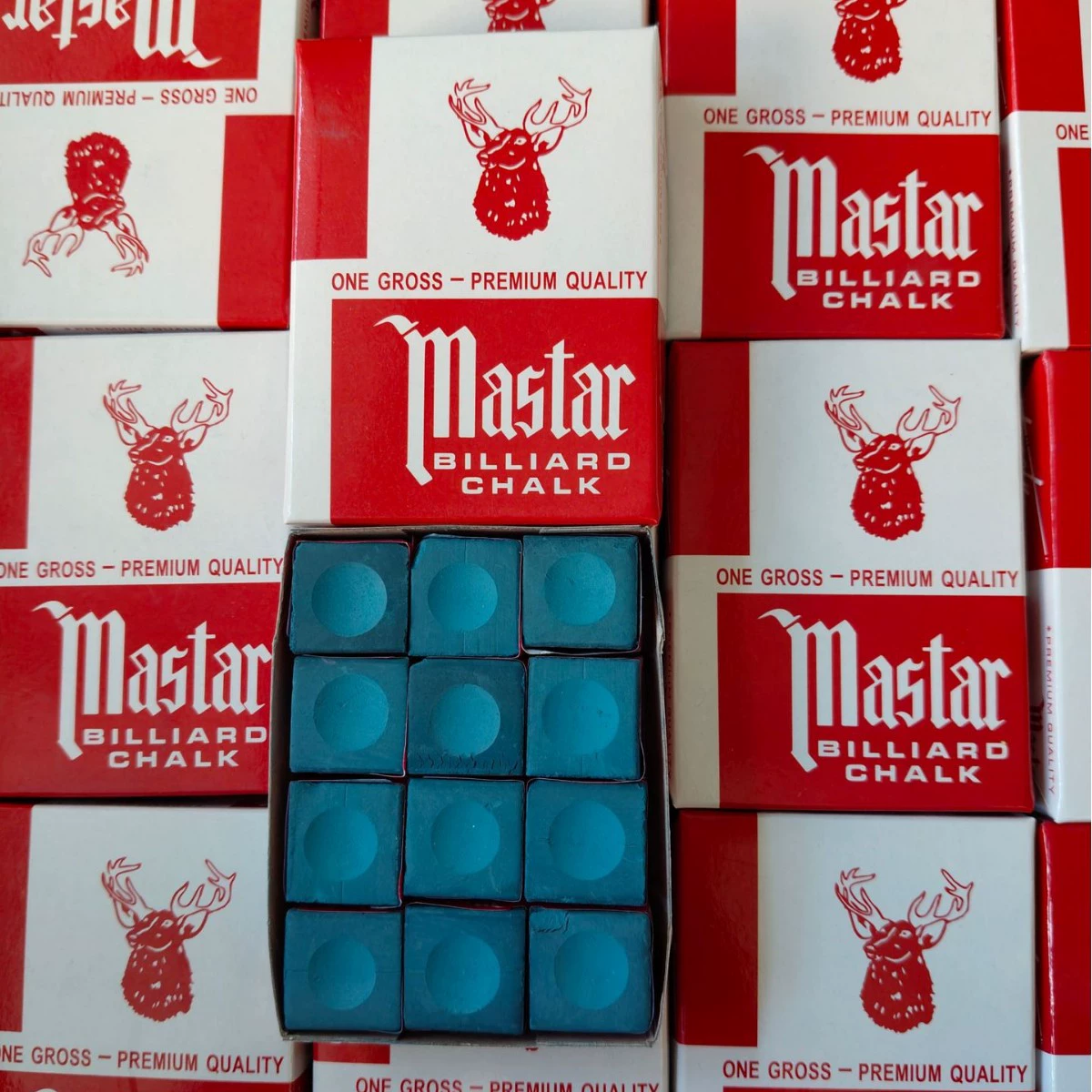 Fan Flower бильярдный клюшка красная и синяя коробка шоколадного порошка 12 ягненка