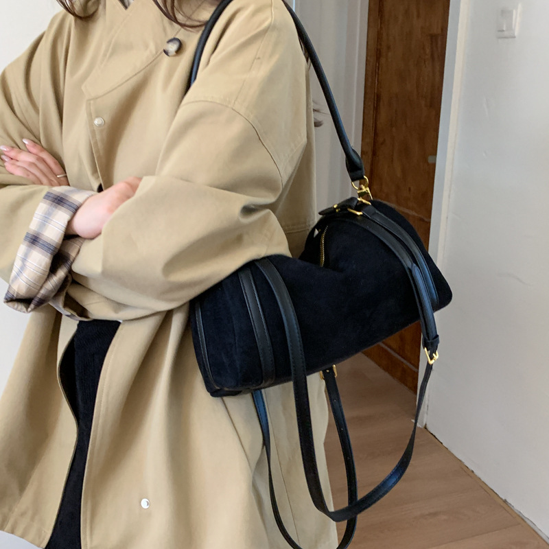 秋冬包包女潮流单肩包时尚手提包大容量通勤百搭腋下包潮流斜跨包