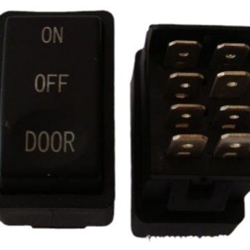 适用于 欧曼09款--室内灯--翘板开关