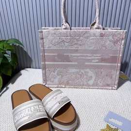 2025年新款经典百搭套装手提单肩斜挎女士包包